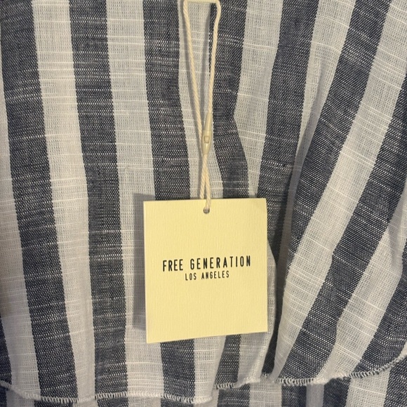 NWT Free Generation Ruffled Top - Picture 2 of 11